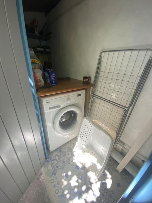 פרונטיניאן A L'Ombre Du Figuier ! Maisonnette Jardin / Parking / Proche Mer מראה חיצוני תמונה